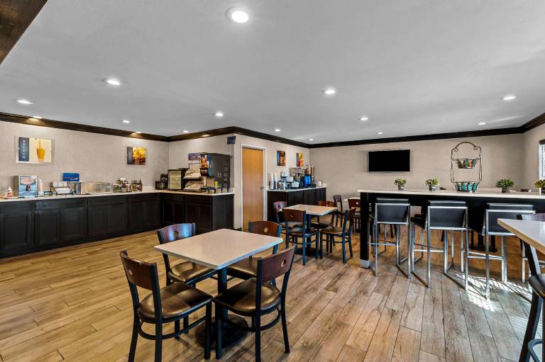 Best Western Presidential Hotel & Suites — photo 3