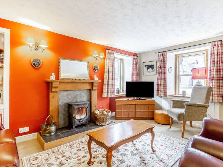 Cottage Tain