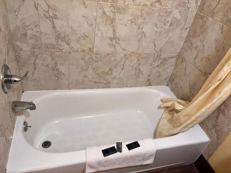 Economy Inn Express — photo 3