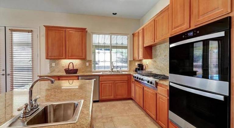 Beautiful Villa with Amazing 360 Mountain Views, Golfcourses close to Monserate Winery and I-15 — photo 3
