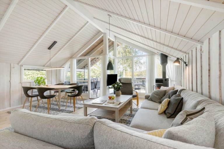 Vacation home with patio, sauna & grill — photo 4