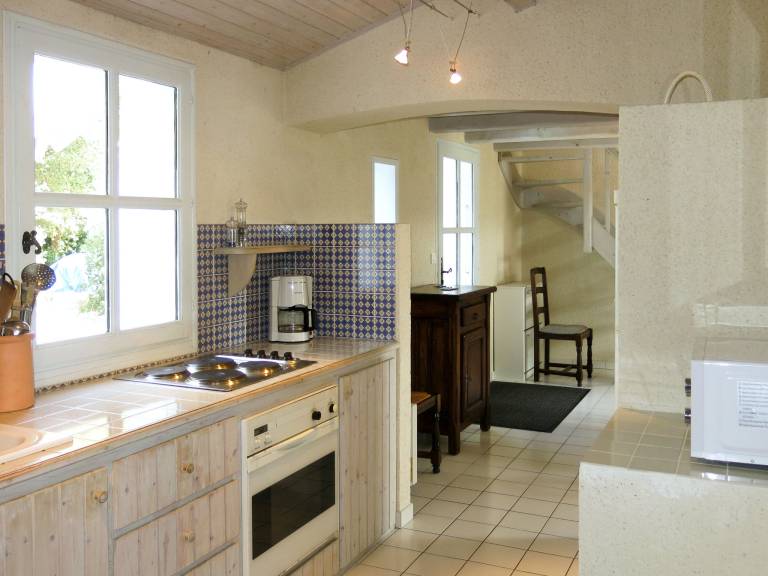 Fully equipped charming vacation home with garden & patio | Next to the beach | Pets allowed — photo 5