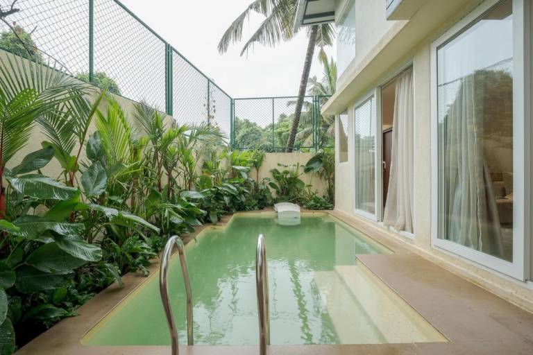 Ample villa with yard & pool | Perfect for remote work | Pet-friendly — photo 4