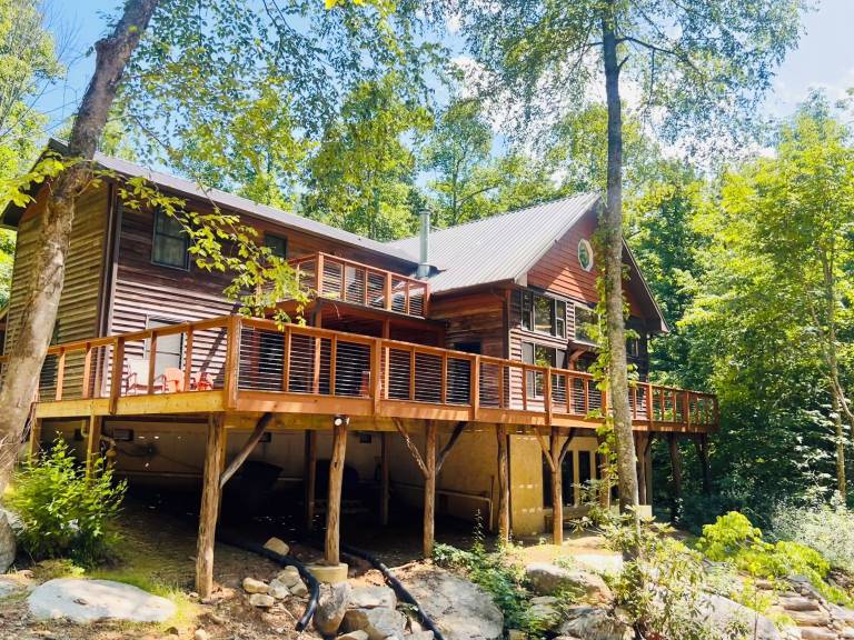 Lodge  Gerton