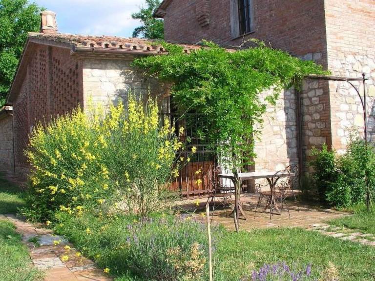 Rental apartment with pool & BBQ | Pets allowed — photo 3