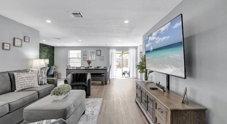 House with pool | Perfect for remote work | Pets allowed — photo 3
