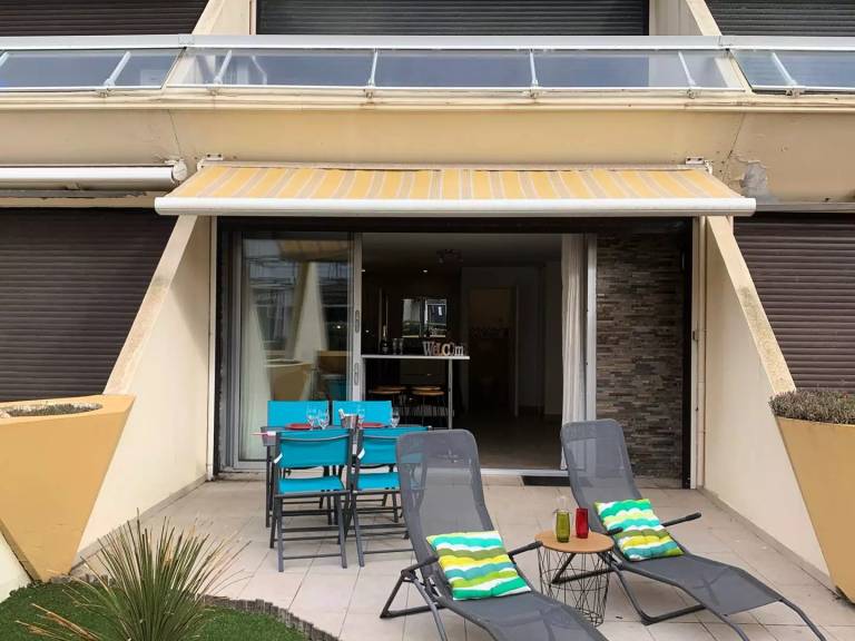 Lovely studio with patio & yard | Beach nearby | Pet-friendly in Agde
