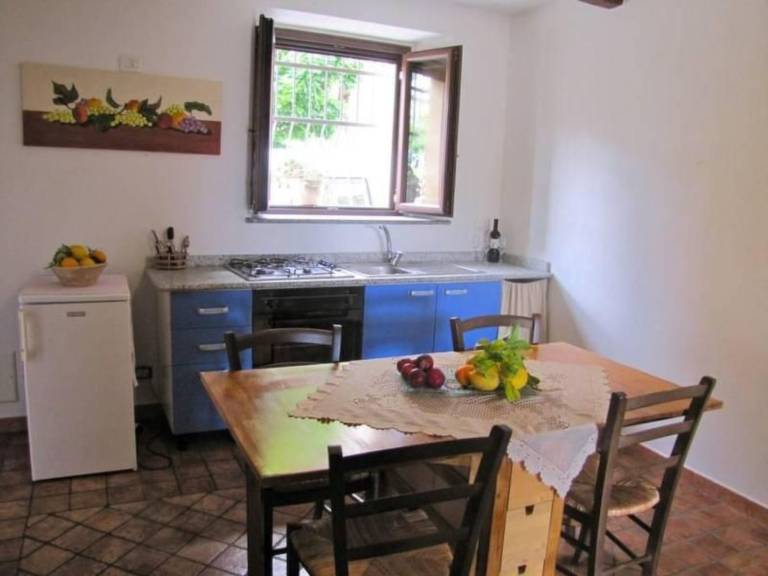 Holiday apartment with terrace — photo 4