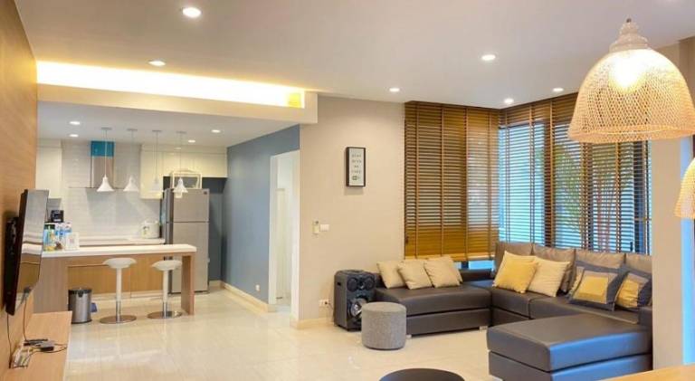 Lake view pool villa Pattaya — photo 5