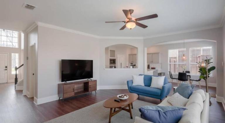 Fully equipped nice house with private pool & yard | Dogs allowed — photo 2