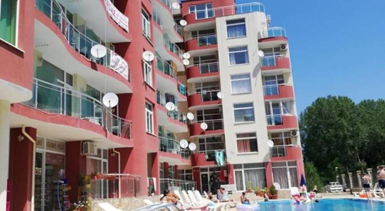 Holiday apartment with pool — photo 3