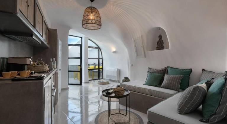 Vacation home with terrace — photo 2