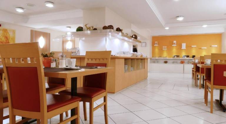 Central Hotel Lowen — photo 2