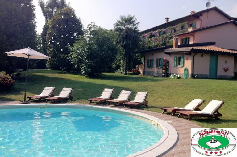 Bed & Breakfast  Oleggio