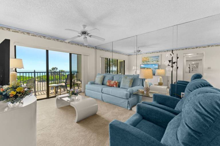 Condo Treasure Island