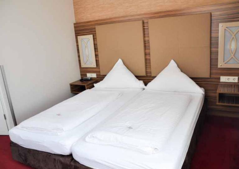 Erde Hotel Erlangen — photo 2