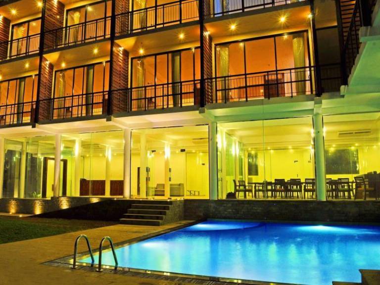 The Rain Tree Hotel in Thissamaharama