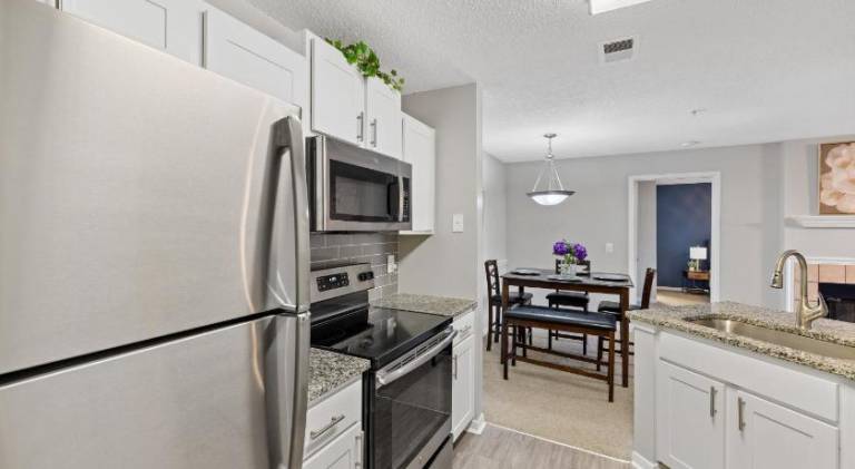 Rental apartment with pool — photo 4