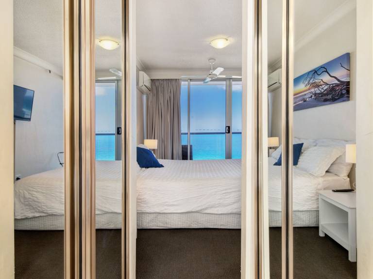 Apartment  Surfers Paradise