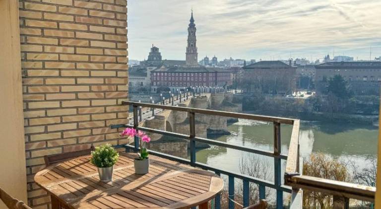 Holiday apartment | Next to Cathedral-Basilica of Our Lady of the Pillar in Zaragoza
