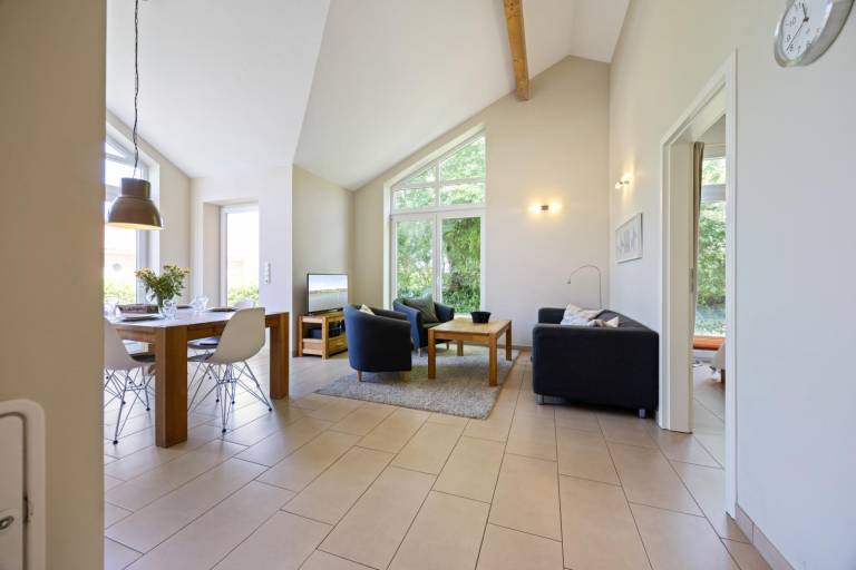 Fully equipped charming house with patio, jacuzzi & grill | Good for workation | Dogs allowed — photo 4