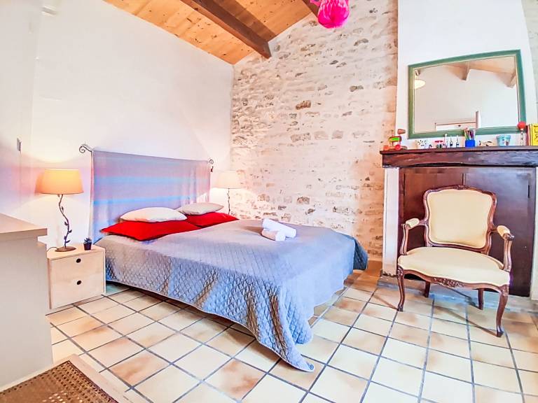 Fully equipped charming vacation home with garden, BBQ & terrace | Pet-friendly — photo 4