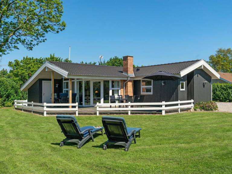 House with sauna & patio — photo 5