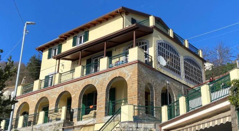 Rental apartment with 2 rooms for 5 persons in Chiavari