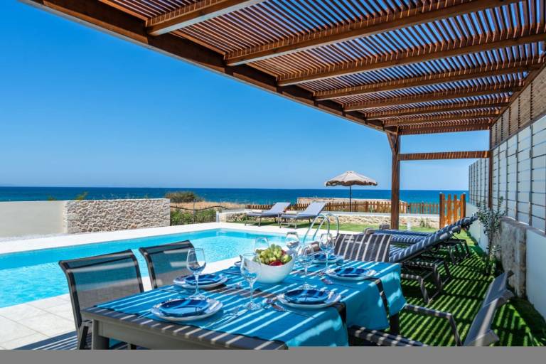 Family-oriented lovely villa with garden & pool | Beach nearby | Pets are welcome in Rethymno