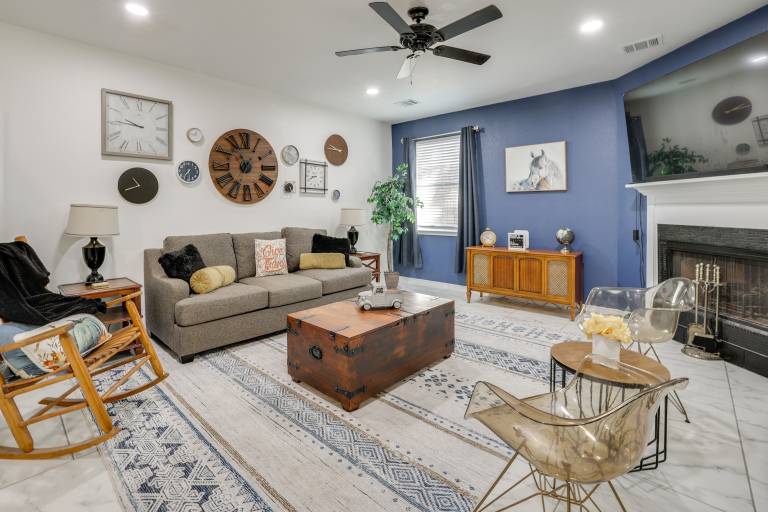 3 Mi to Randolph AFB San Antonio Area Home