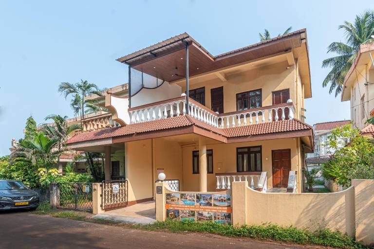 Villa  Saligao