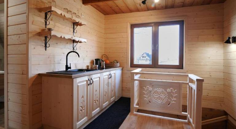 Charming farm with yard & grill | Pets are welcome — photo 4