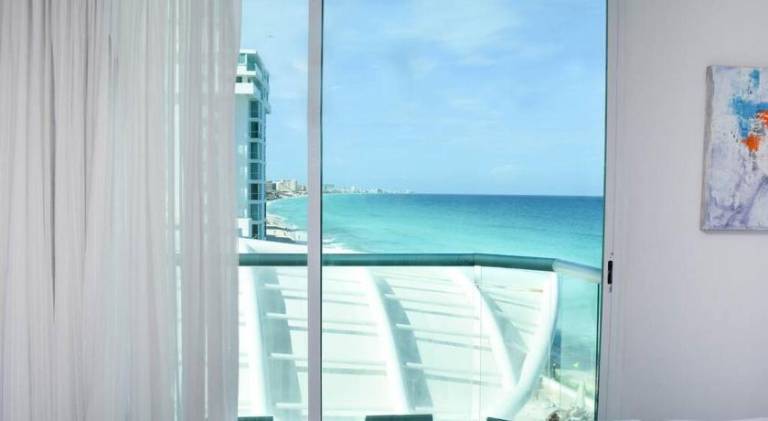 Holiday apartment with pool & hot tub — photo 4