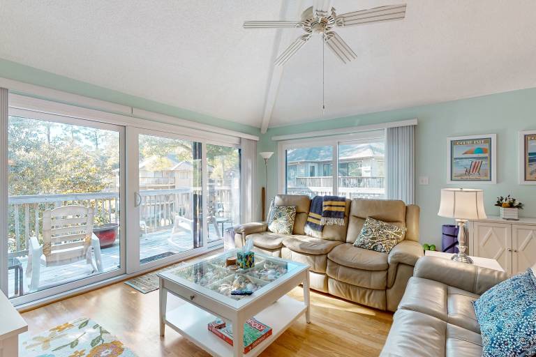Condo Calabash