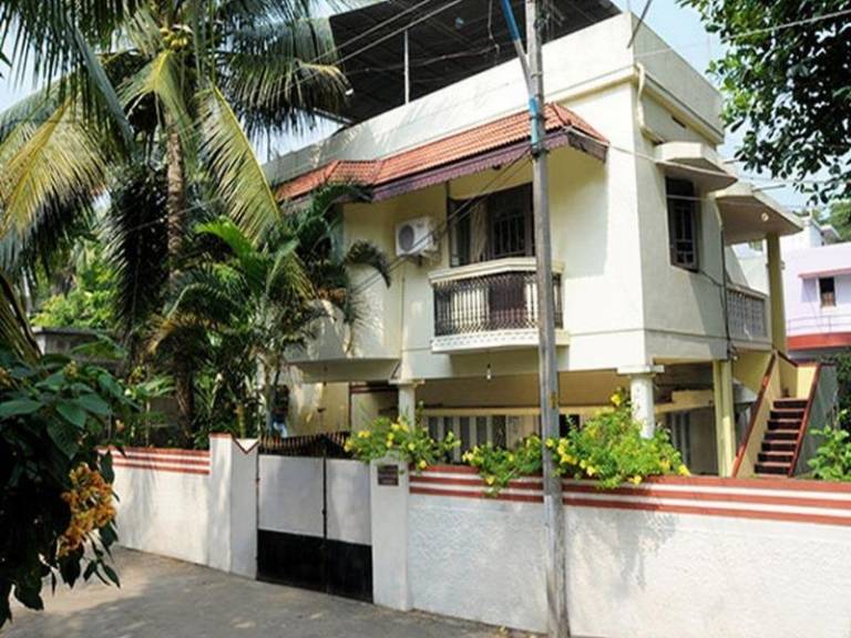 Bed and breakfast  Vypin