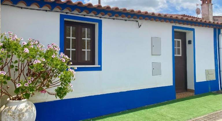 Vacation home with 1 room for 3 persons in Beja