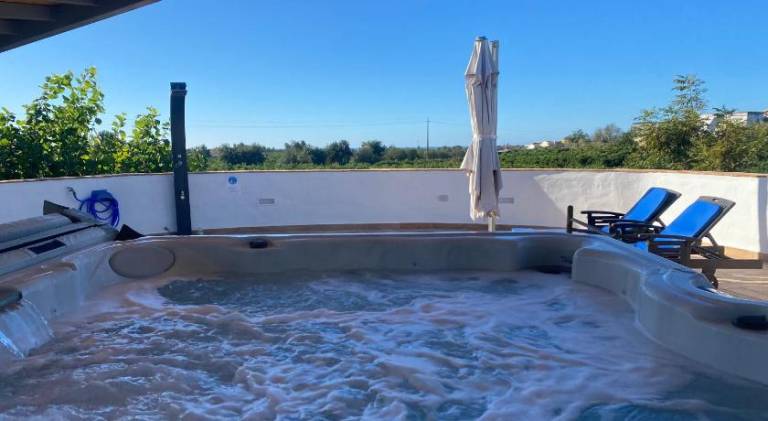 House with pool, hot tub & grill | Good for workation — photo 2