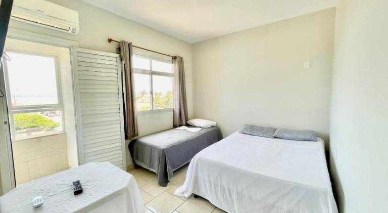 Serviced apartment with yard, pool & terrace in Guarapari