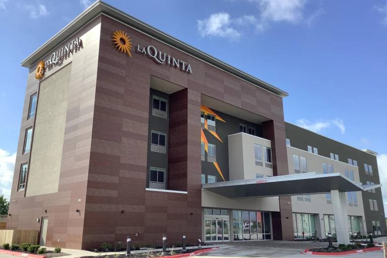 La Quinta Inn & Suites by Wyndham Corpus Christi Southeast in Corpus Christi, TX