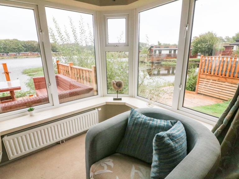 Child-friendly wonderful cottage with yard | Pet-friendly — photo 4