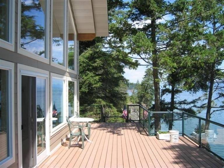 House Finley Point
