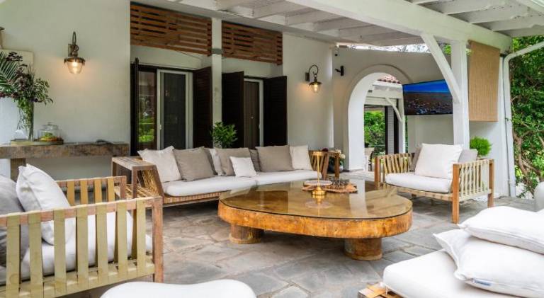 Beautiful villa with pool | Pets are welcome — photo 4