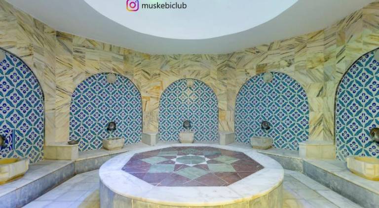 Villa with grill, private pool & patio — photo 3