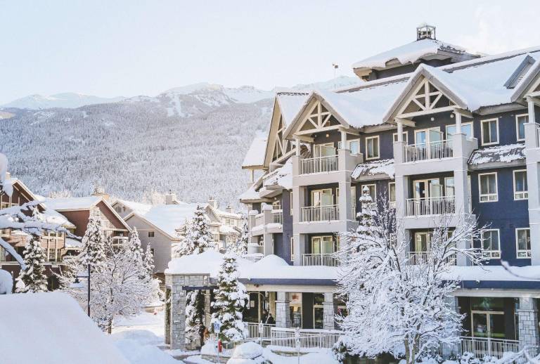 Summit Lodge Boutique Hotel Whistler — photo 5