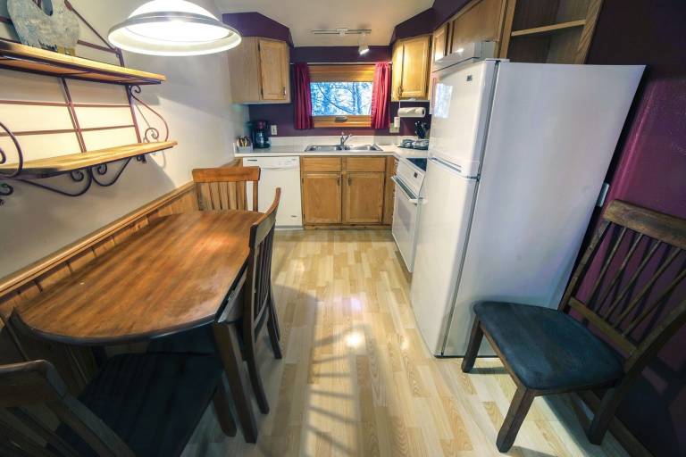 Family-friendly nice cabin with private pool & patio | Pet-friendly — photo 5