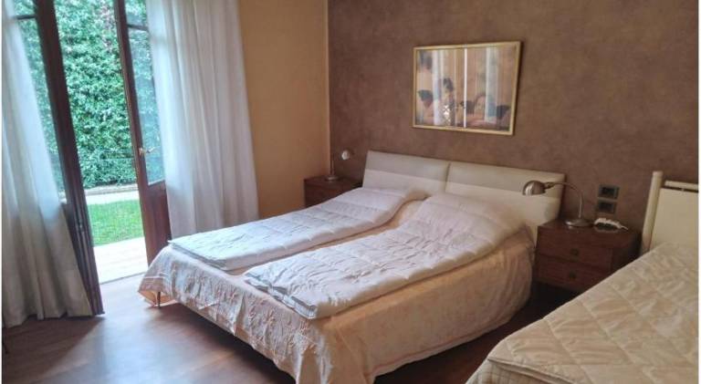 Family rooms with full kitchen in Lake Garda in Peschiera del Garda