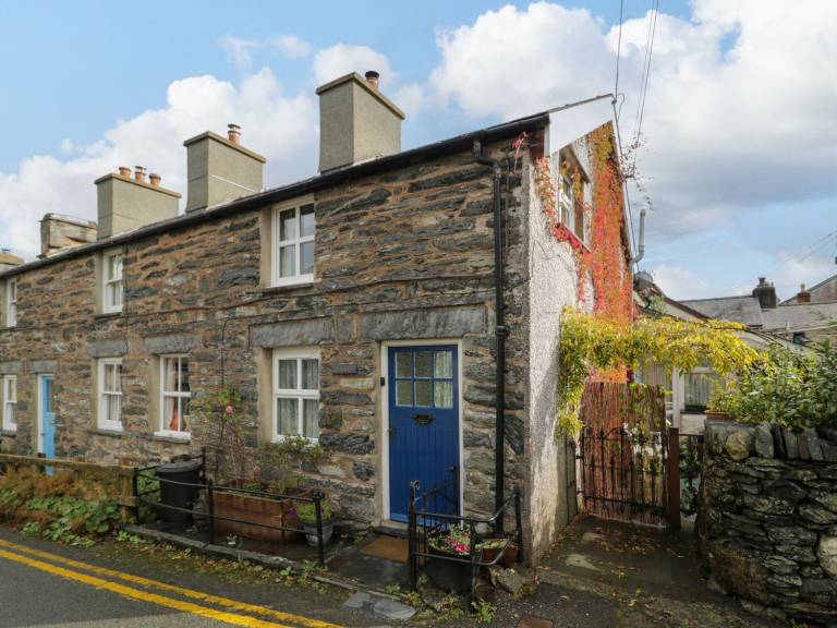 Children-friendly cottage with yard | Pet-friendly in Conwy
