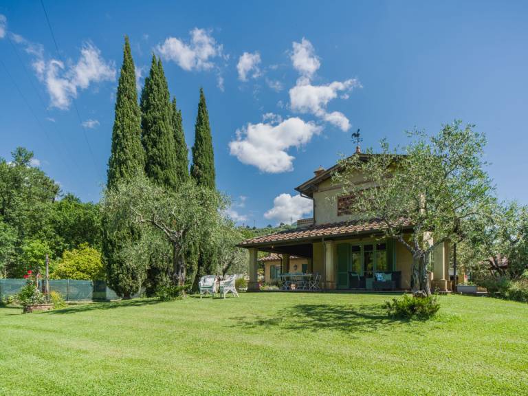 Fully equipped vacation home with patio, private pool & garden | Pets allowed — photo 2