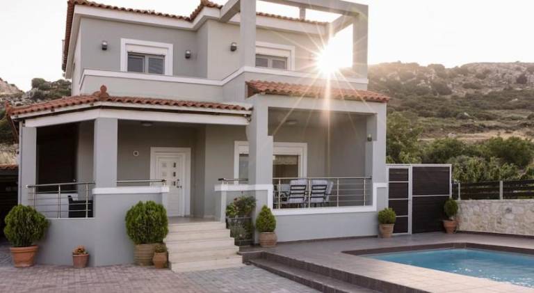 Fully equipped ample villa with barbecue, yard & private pool | Pet-friendly — photo 5
