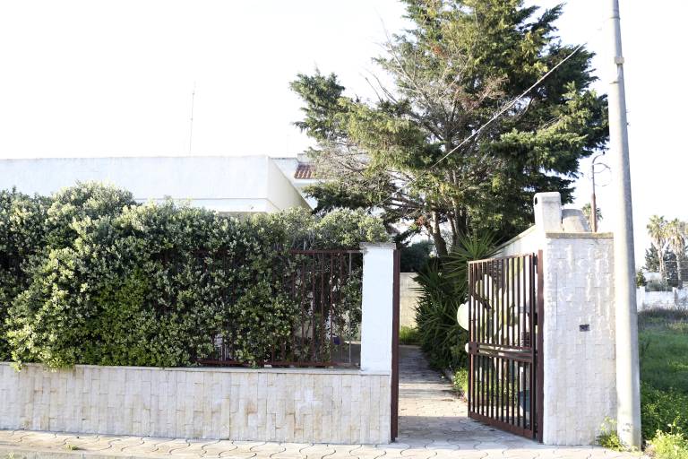 Rental apartment with garden & terrace | Beach view in Porto Cesareo
